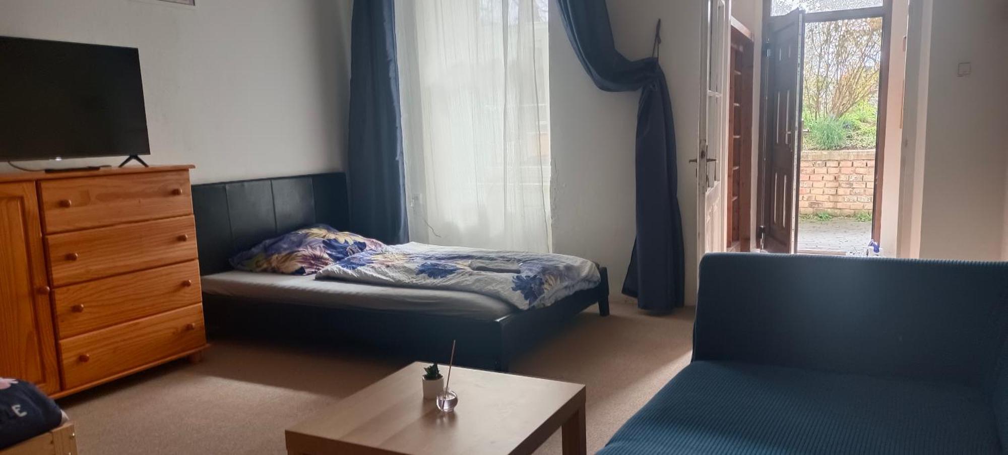 Byt S Terasou A Zahradou برنو المظهر الخارجي الصورة